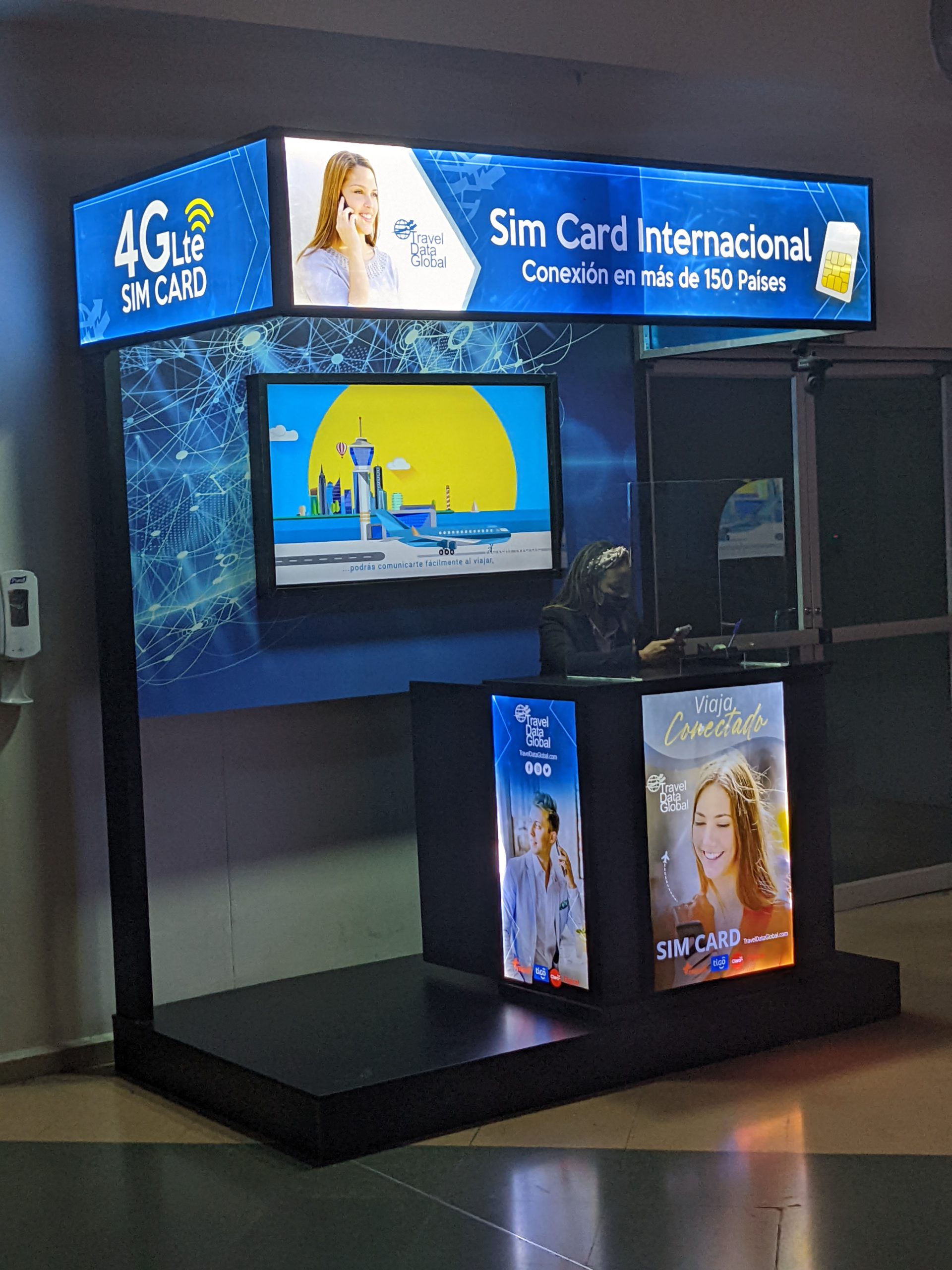 Avoid Buying International SIM Cards At Tocumen International Airport